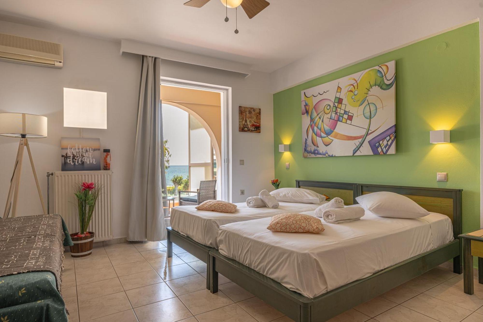 Seafront Spirit Suites Zakynthos stad Rum bild