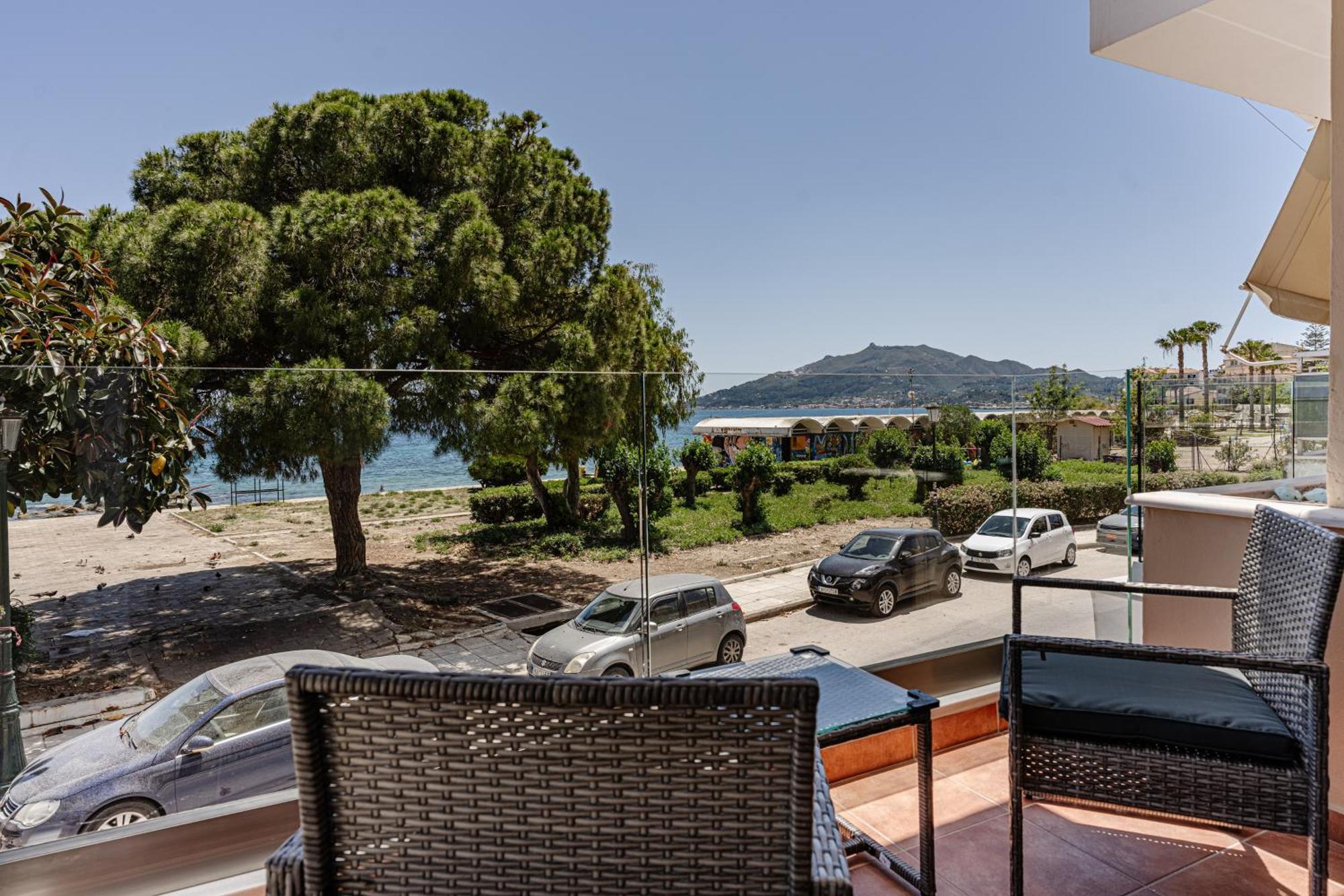 Seafront Spirit Suites Zakynthos stad Rum bild