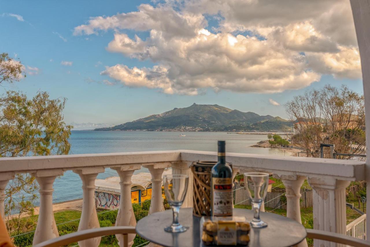 Seafront Spirit Suites Zakynthos stad Exteriör bild